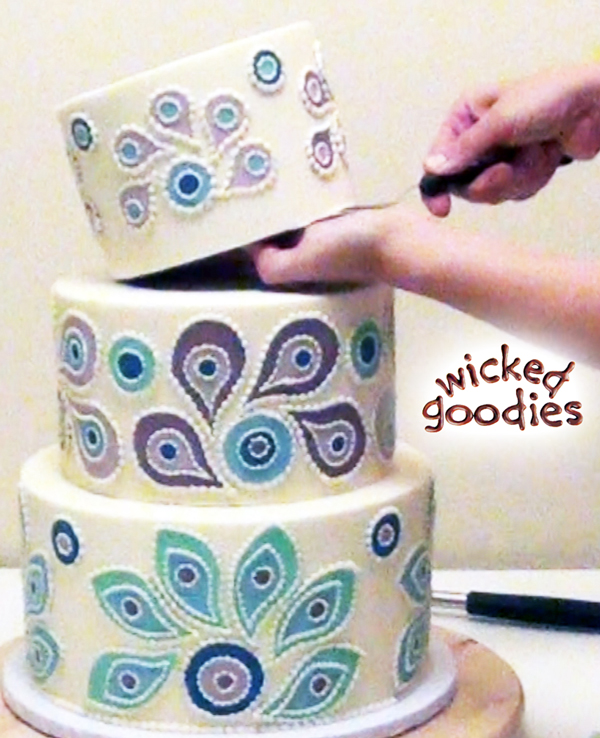 How to Use Wood Dowels in Stacked Cakes