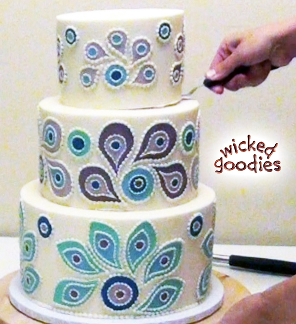 How to Use Wood Dowels in Stacked Cakes