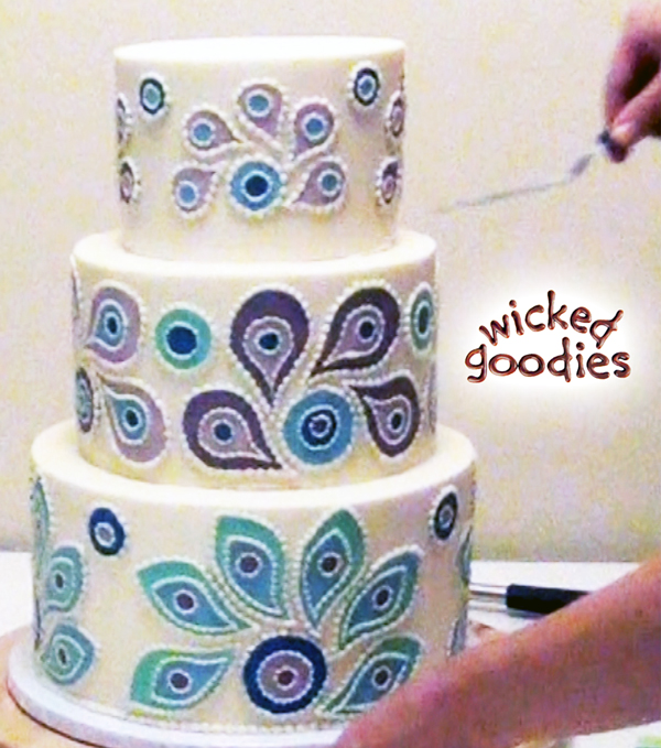 How to Use Wood Dowels in Stacked Cakes