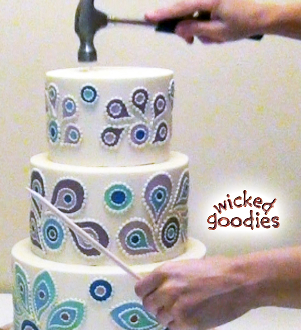 How to Use Wood Dowels in Stacked Cakes