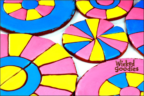 How to Make Stained Glass Windows with Royal Icing for Gingerbread Houses Wicked Goodies