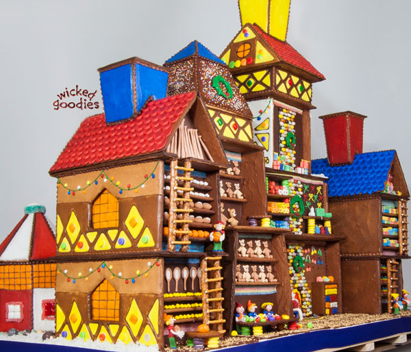 Santa's Workshop Gingerbread House