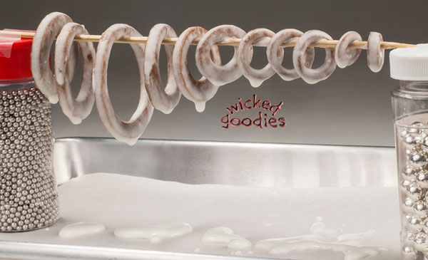 Gingerbread and Royal Icing Bubble Machine