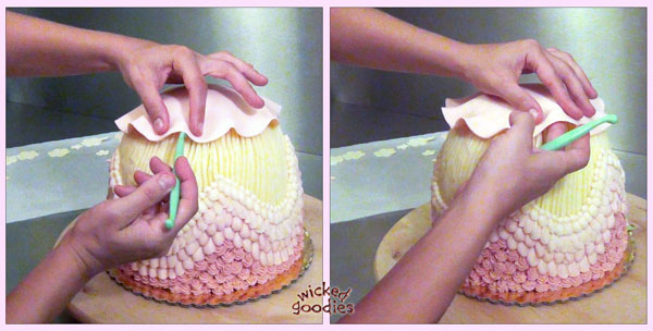 How to Decorate a Doll Cake