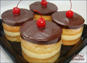 Boston Cream Pie Cakes