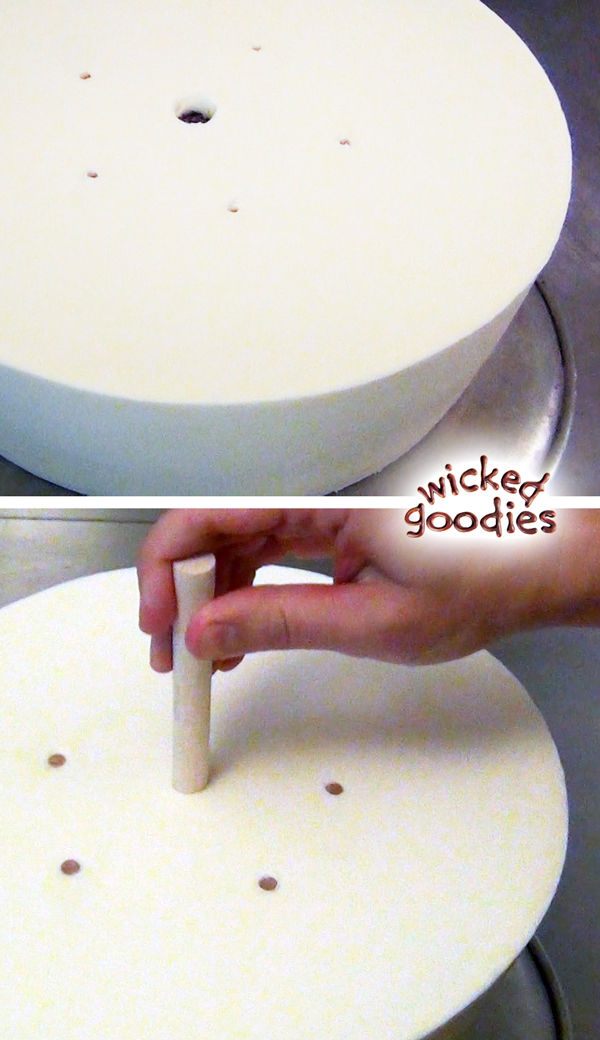 How to Use Wood Dowels in Stacked Cakes