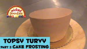 How to Frost a Topsy Turvy Cake