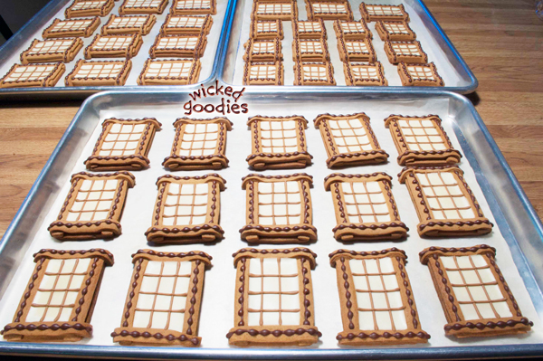 Gingerbread House Windows How To